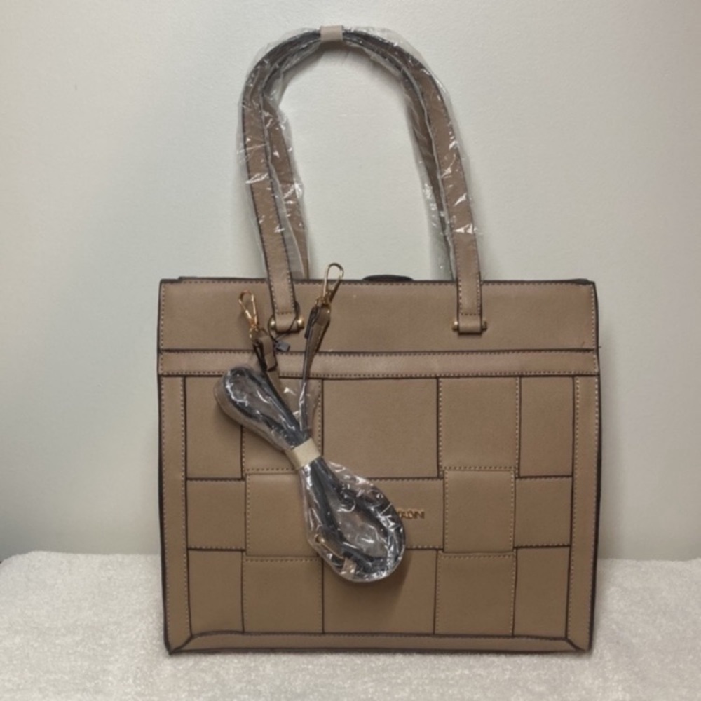 Adrienne Vittadini Francesca Luxury Weave Tote - Picture 2 of 13